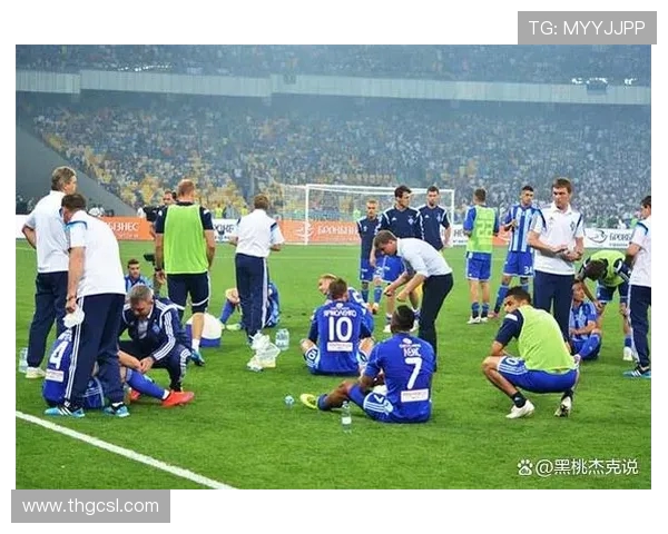 库巴挡拆战术再显威力科尔称赞两大球员关键时刻表现出色